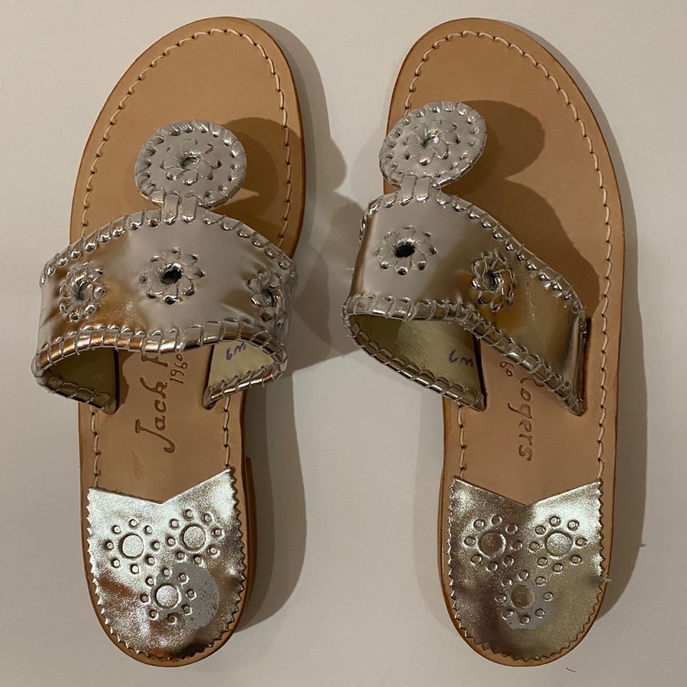 NWOT. NEVER WORN Jack Rogers Silver Sandals